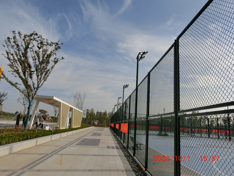 鹽龍體育公園籃球場(chǎng)燈